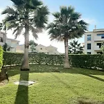 דירה Pool And Garden Village-near