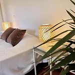 Pool And Garden Village-near Apartment
