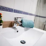 דירה Pool And Garden Village-near