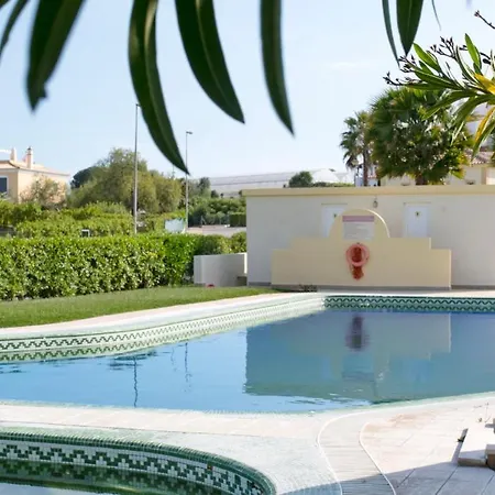 Pool And Garden Village-near Apartamento